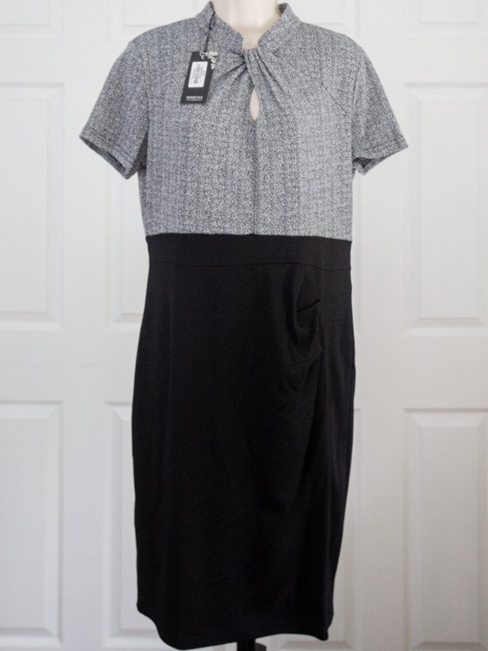 Gray & Black Twist Neck Sheath Dress